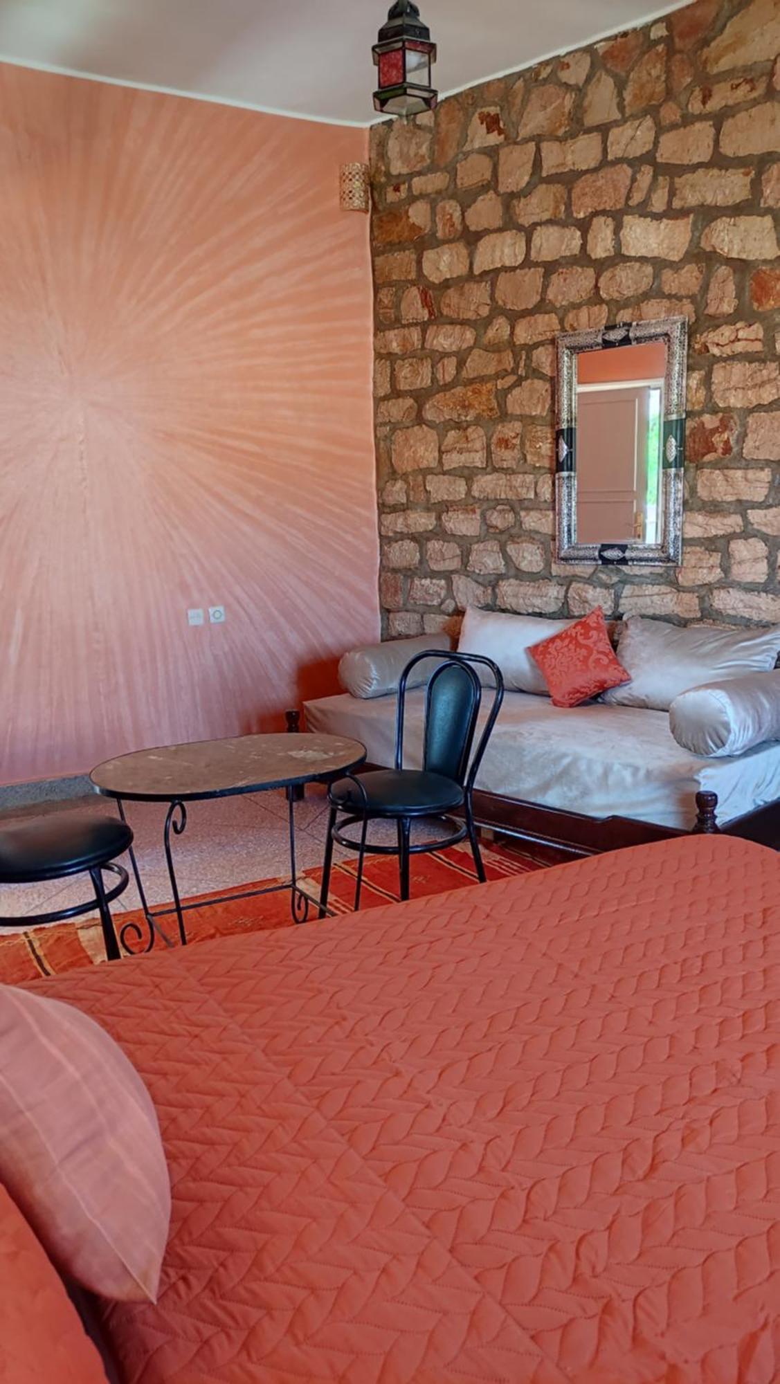 Hotel Camping Le Soleil Tinghir Bagian luar foto