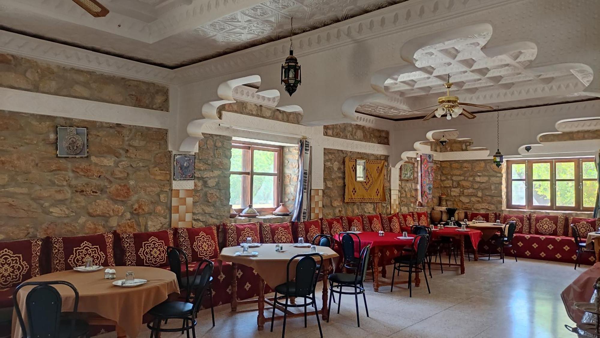 Hotel Camping Le Soleil Tinghir Bagian luar foto