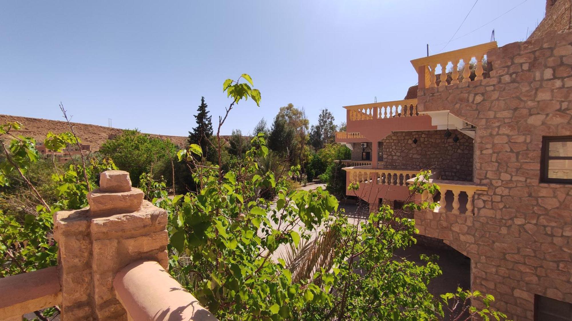 Hotel Camping Le Soleil Tinghir Bagian luar foto