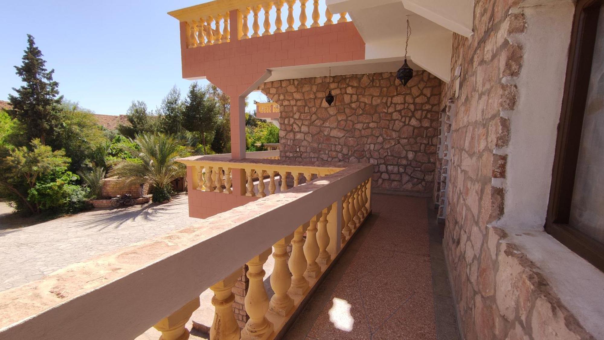 Hotel Camping Le Soleil Tinghir Bagian luar foto