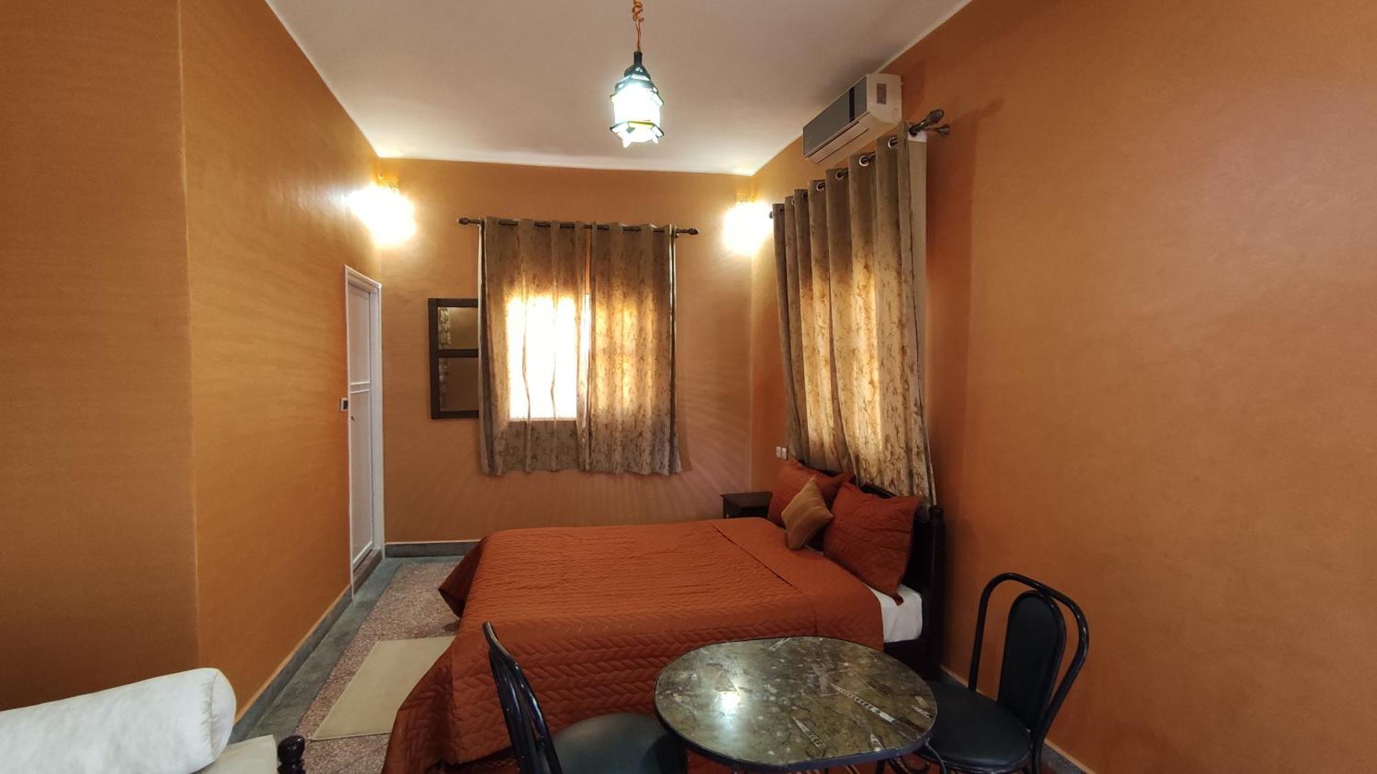 Hotel Camping Le Soleil Tinghir Bagian luar foto