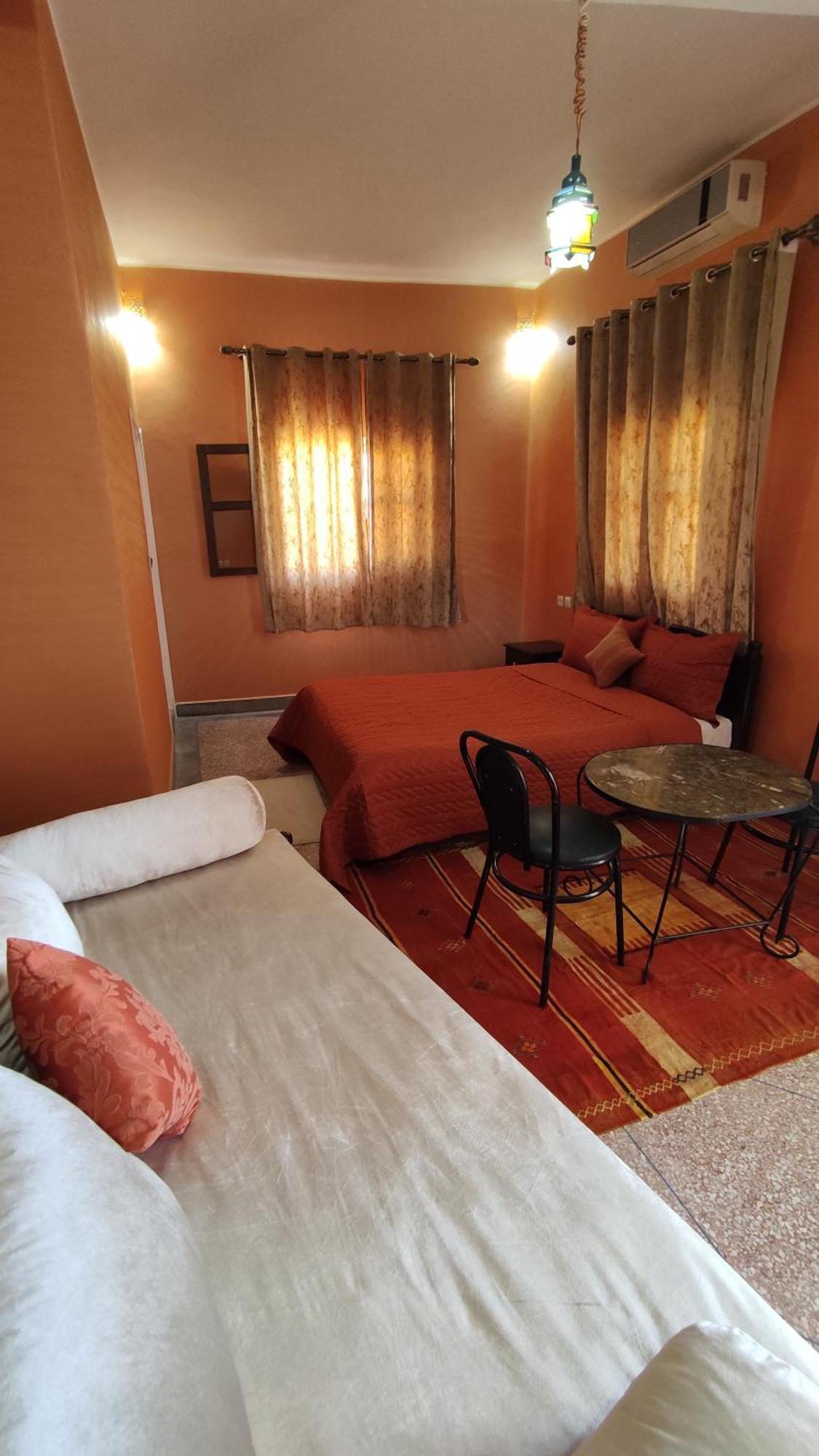 Hotel Camping Le Soleil Tinghir Bagian luar foto